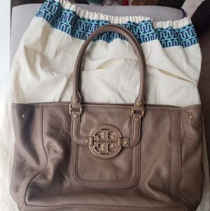 Tory burch amanda tote